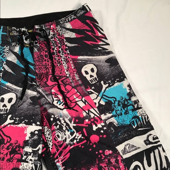 Quiksilver Boardshorts - Picture 2 of 7